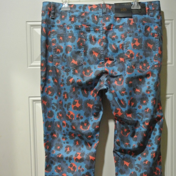 Women's size 18 Blue and Coral Cheetah Jeans NWT - Picture 4 of 5